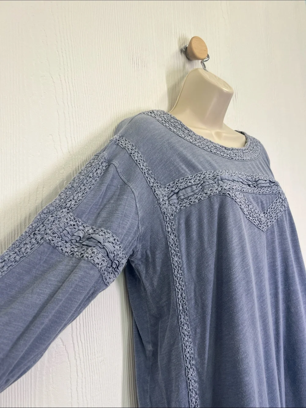 Free People - Boy Meets Girl In Pacific Coast Crochet Accent Blue Lace Blouse M